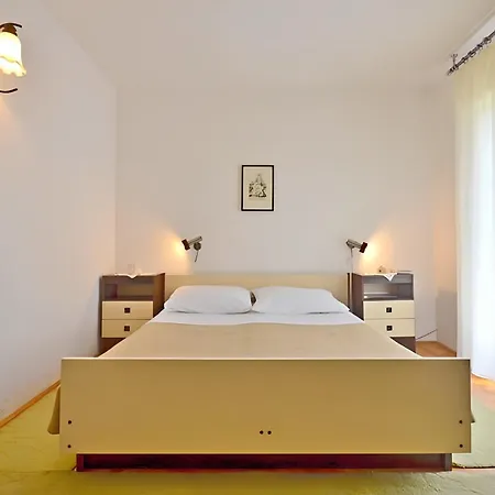 Bozikovic - - Vitarnja * Jelsa (Hvar)