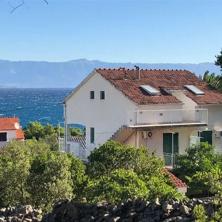 Bozikovic - Jelsa - Vitarnja
